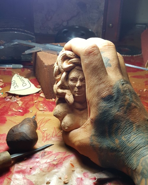 blondebrainpower:Art in production: Carving a Wooden Medusa as a smoking pipe   svpipesdesign1982 on imgur