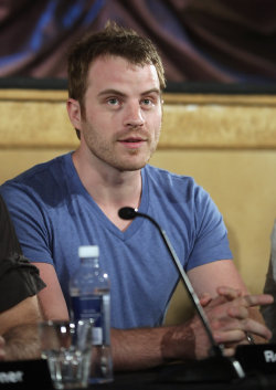 fuckyeahrobkazinsky:  Rob Kazinsky, originally cast as Fili in The Hobbit, speaks to the media during a press conference for “The Hobbit: Part 1” in February 2011