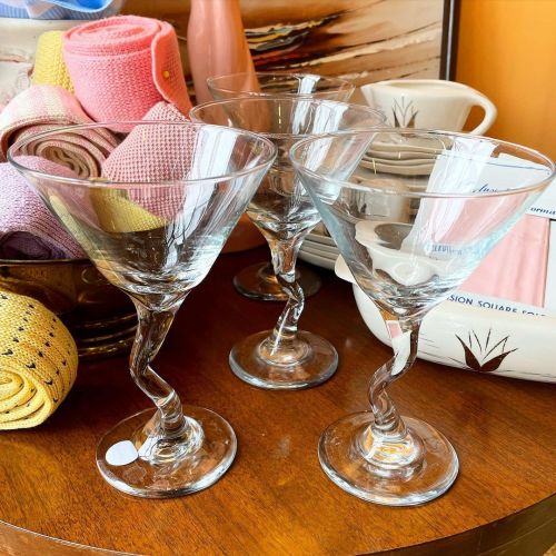 Nothing says the 80s like a set of zigzag martini glasses. $28. In store only. #80s #1980S #eighties