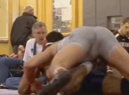 undiesbulgegifs:  wrestleman199:💦 💦 💦 💦 Bulge to ass