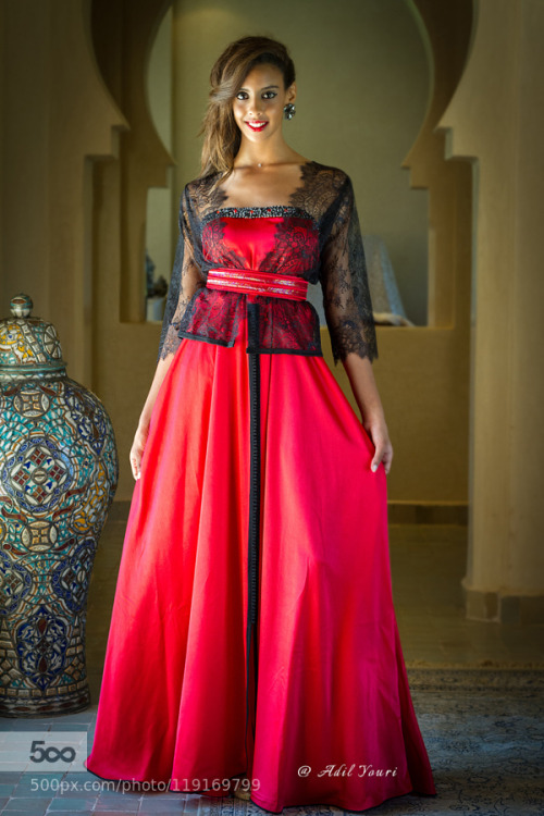 photografiae:  Caftan Maroc by adil-youri || http://ift.tt/1Joqr5E 