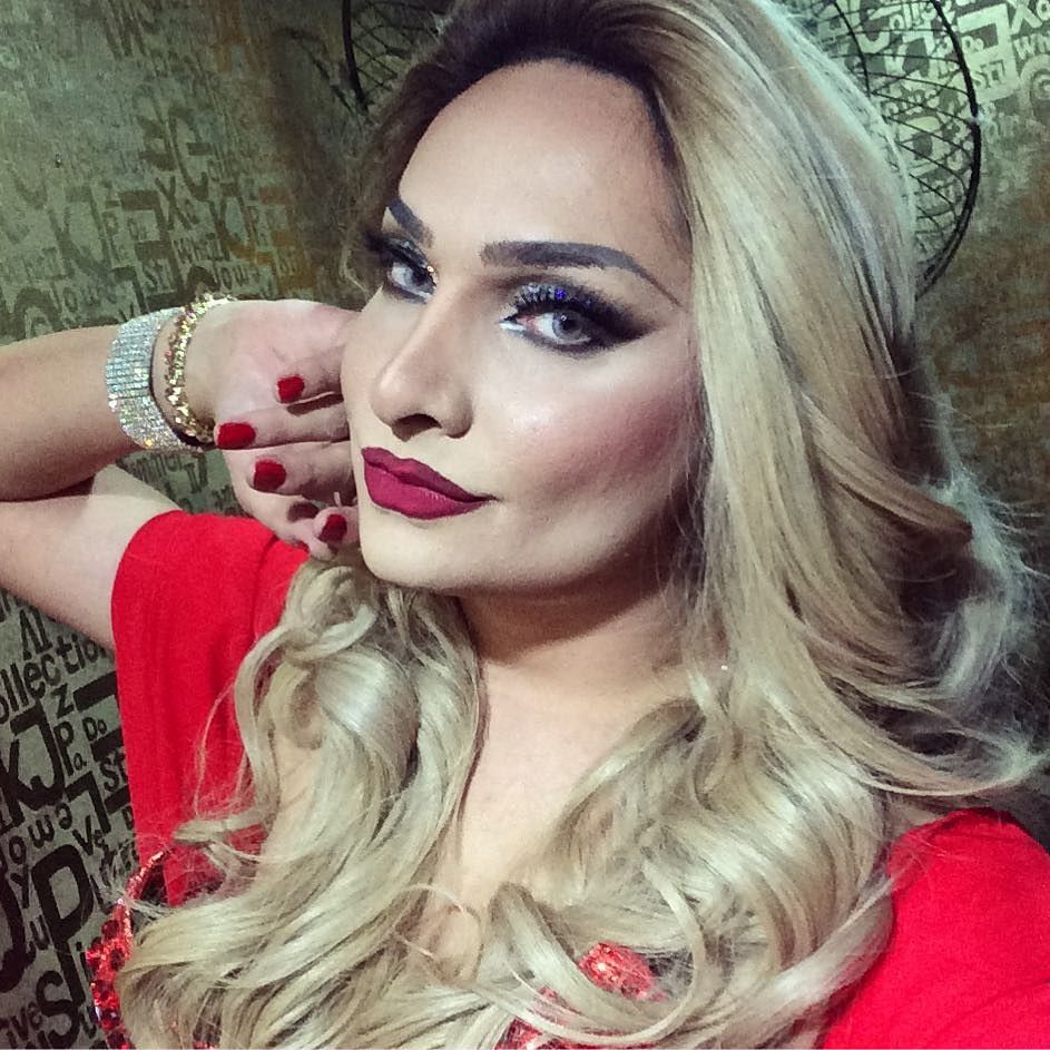 boy-to-girl-transformation:  Drag Queen Diva 