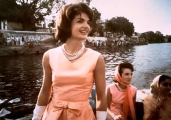 plaidandpearltales:  Jackie Kennedy is gorgeous and this picture just says it all  Such a fashion icon