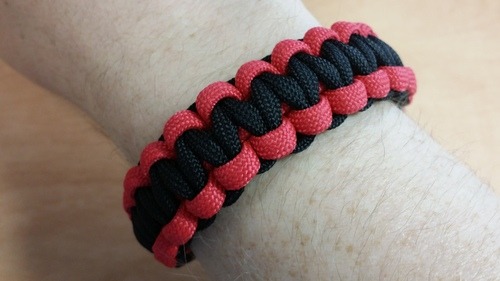 King Cobra Paracord Survival Bracelet with Whistle Buckle (Red, White, Blue) 9