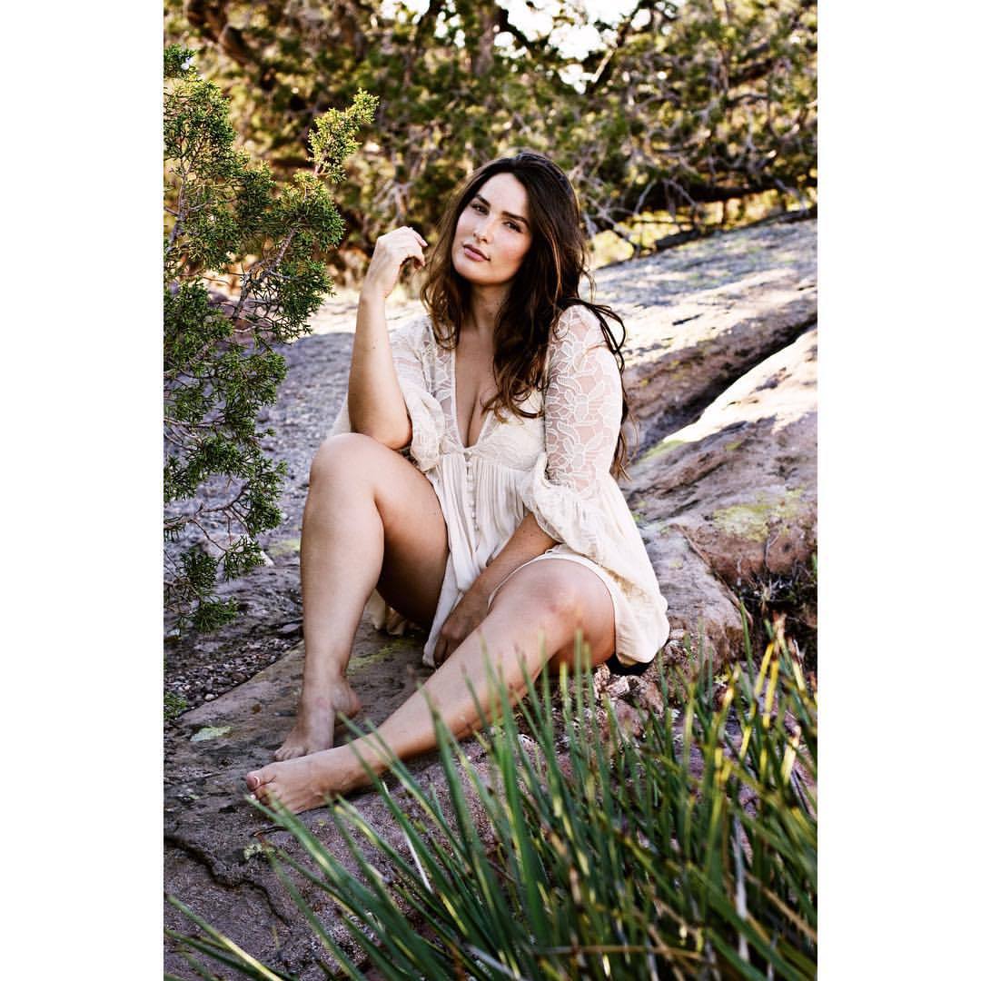 makingitcurvy:  Day dreaming with @samanthastudio 