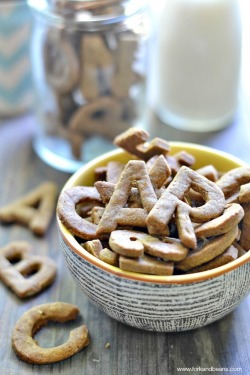 thefoodshow:  Cinnamon ABC Crackers (gluten-free