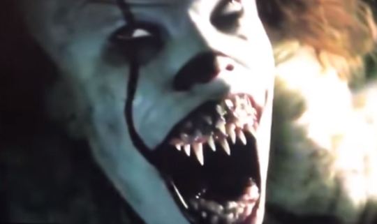 the-bookdevourer:  me, every time I start a sentence with ‘it’ and capitalize both letters: 
