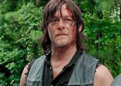 reedusnorman:  Daryl Dixon in The First 4 Minutes of the The Walking Dead 6.09: No Way Out