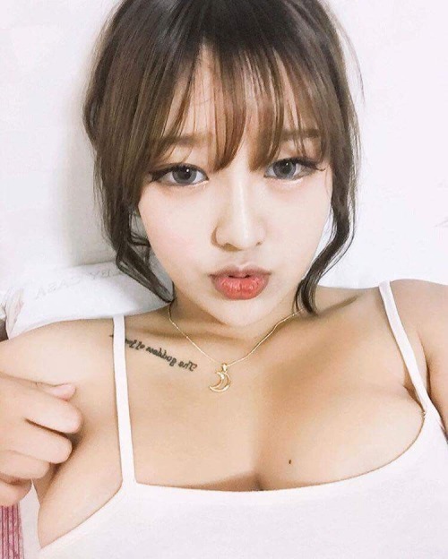 quddnr2tp: 섹.도.시.발 팔로우,리블 항상사랑해용 계좌로 용돈 보내주는 오빠들 사랑합니당~~ 명품이다
