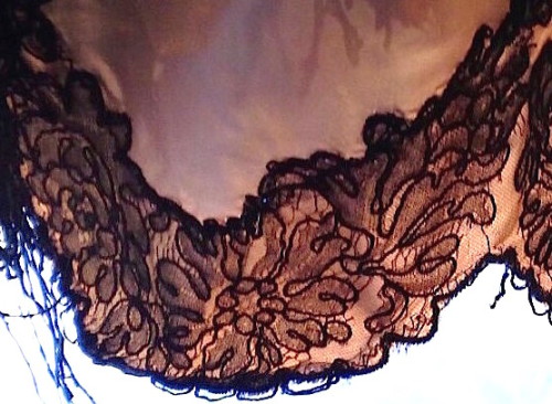 Extreme closeup: Aminta embroidery / lace(USA, Hamburg, USA, original Broadway, Copenhagen, World To