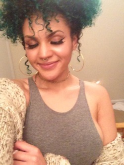 babeobaggins:  okay these are my 6 selfies for the year ! 