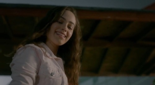 lifedeathandlovefromstankonia - Mary Mouser As Samantha “Sam”...