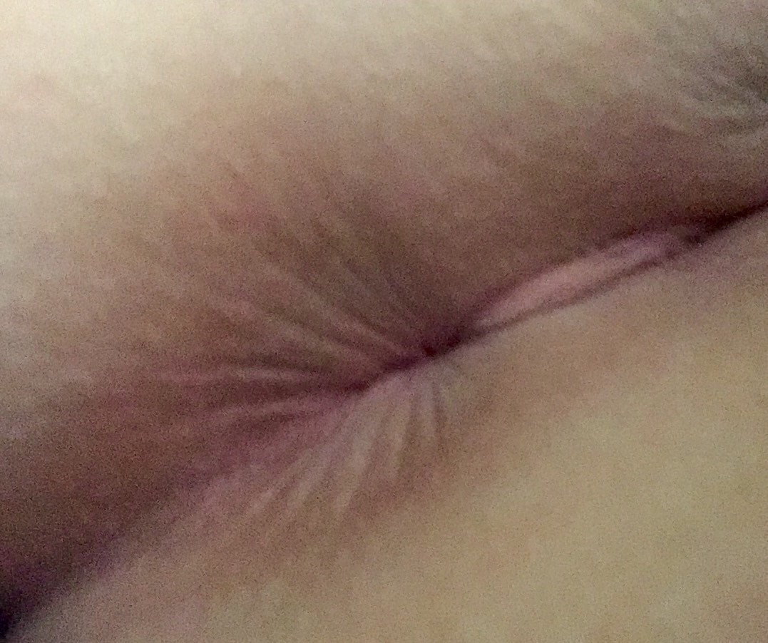 share-your-pussy:  share-your-pussy: Any takers ? 😏😛   Oh yes I know there