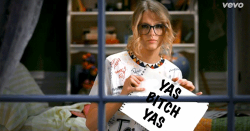 taylorswiftandkittens:If the You Belong With Me music video was made during the 1989 era.
