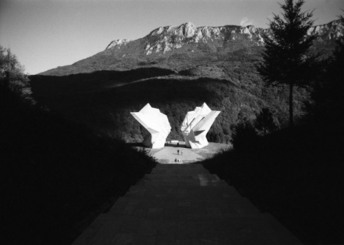 Tjentište Monument Tjentište spomenikThe Battle of Sutjeska Memorial Monument Complex in the Valley 