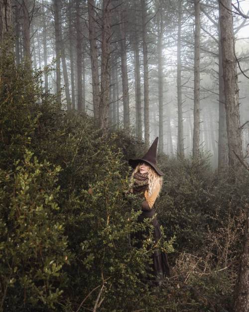 witchyautumns:yidneth instagram