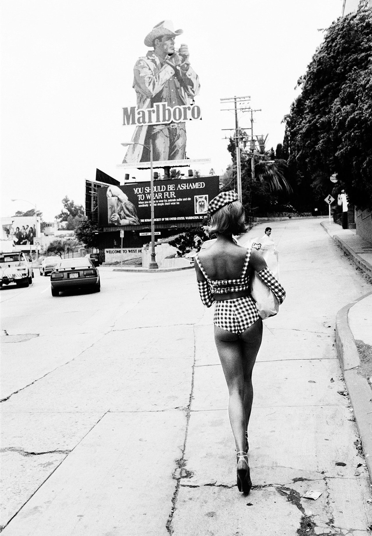 ohthentic:  fuckrashida:Naomi in Alaïa photographed by Ellen von Unwerth. Stylist