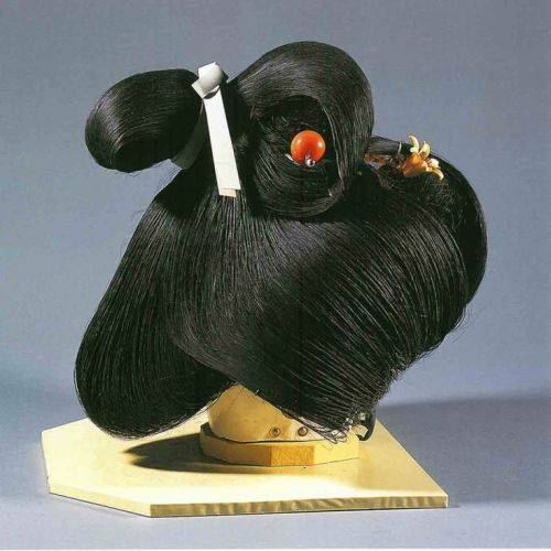 Wig with Coral Hairpin, used by Ichimaru. Image courtesy of the Art Gallery of Greater Victoria.