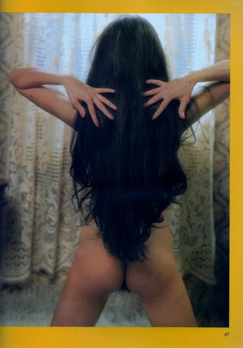 cellschickspics:  Joni Flynn
