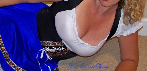 hot-soccermom:Like my German beer maiden outfit?   Very much!