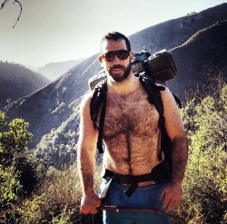 mikert1962:  Bearded hiker shown off his hairiness outdoors 