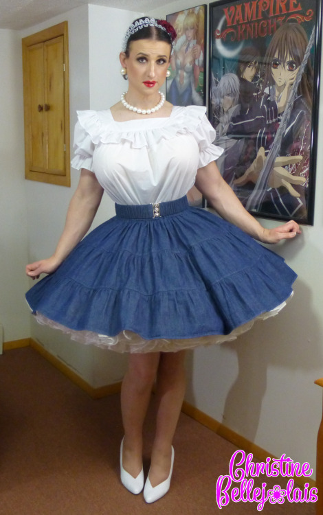 christinesboudoir: Why wear just one petticoat when you can wear two for double the poof?  Or three 