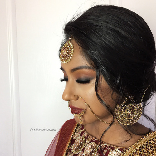 Aarthy&rsquo;s engagement/registration look ❤️  #RavBBridemakeup: Rav Brarhair: Kaashn