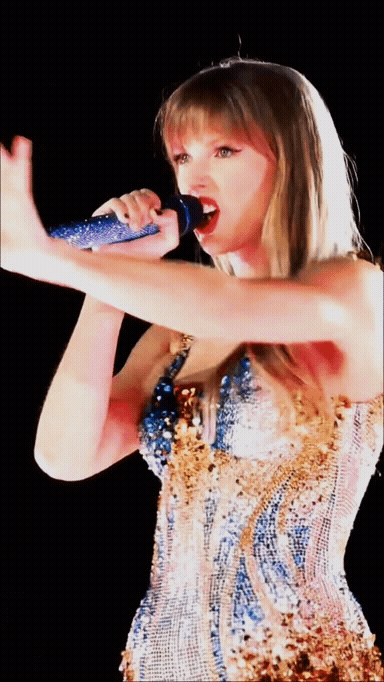 TAYLOR Performing Cruel Summer On The Eras Tour, Arizona.