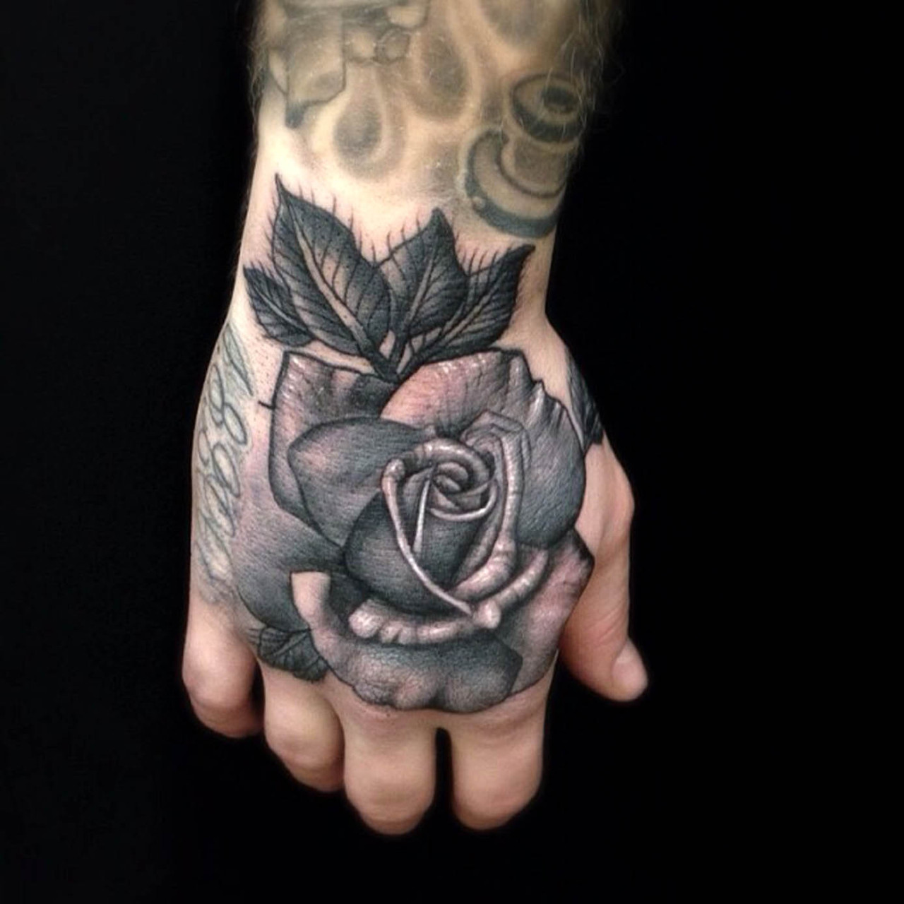 thievinggenius:  Tattoo done by Yliana Paolini. @ylianapaolini