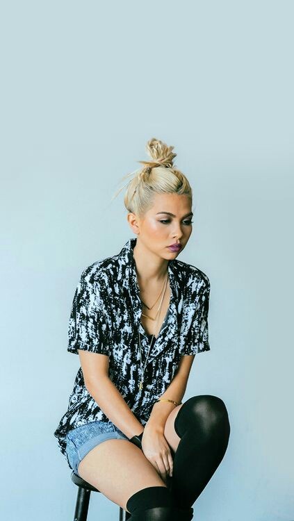 kutnouserh:Hayley Kiyoko.