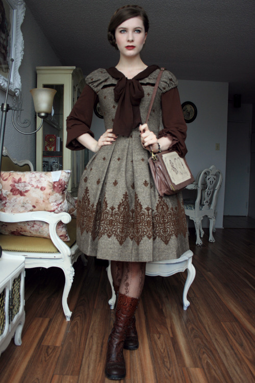 fannyrosie:  Outfit to go see Hansel und Gretel at the opera 