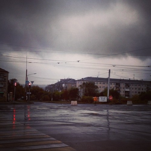 Roadworks #Magnitogorsk #MGN #dark #wet #reflections #clouds #chellynow #realural #gorod174 #Urals #