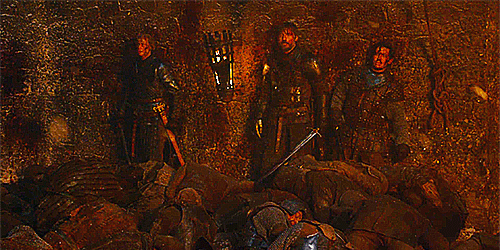 fyeahsmokinhot: My new family: Jaime/Brienne/Pod fighting