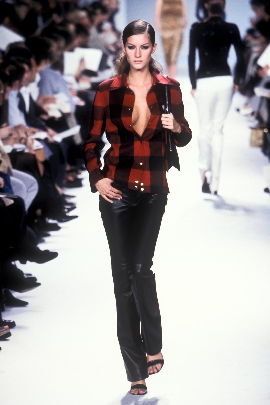 the original supermodels — Louis Vuitton - Fall 1999 RTW