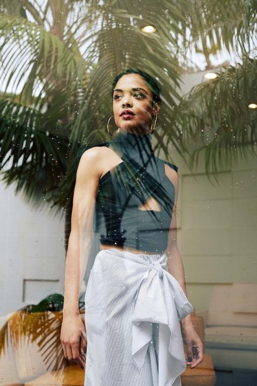 Porn runwaywreck:  Tessa Thompson for TOME Summer photos