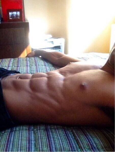 sheralton2:  naked-guy-selfies:  » How to suck his dick like a champ!   Yo