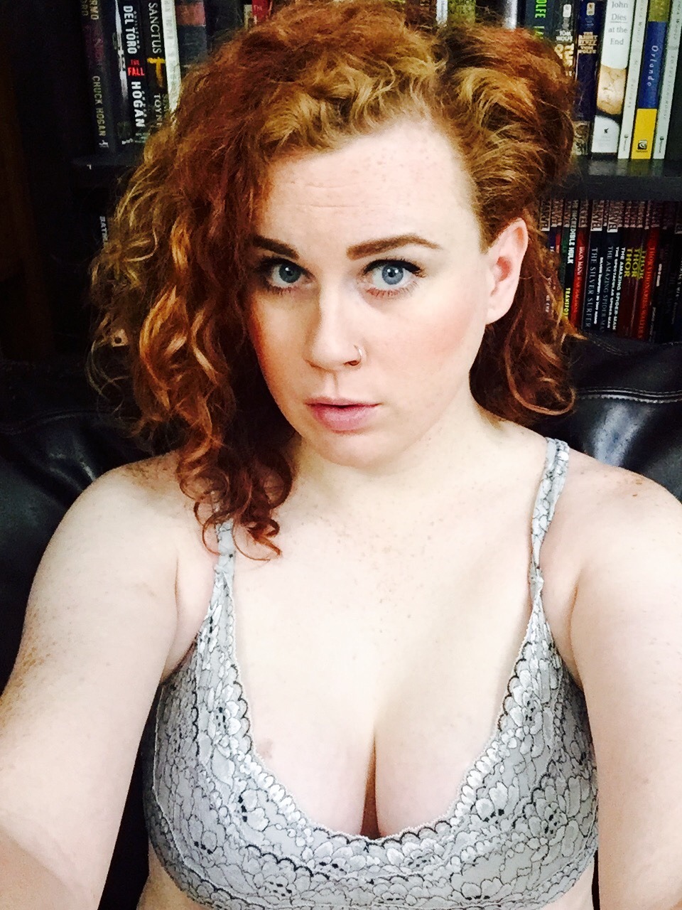 ainsley-shepard:  My boobs look amazing in this bra!!!