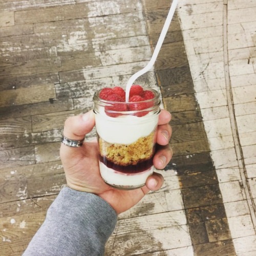 cheesecake in a fucking jar #foodporn #food #nomnom #fatboy #yummy #yum #yas @breadsbakery #everythi