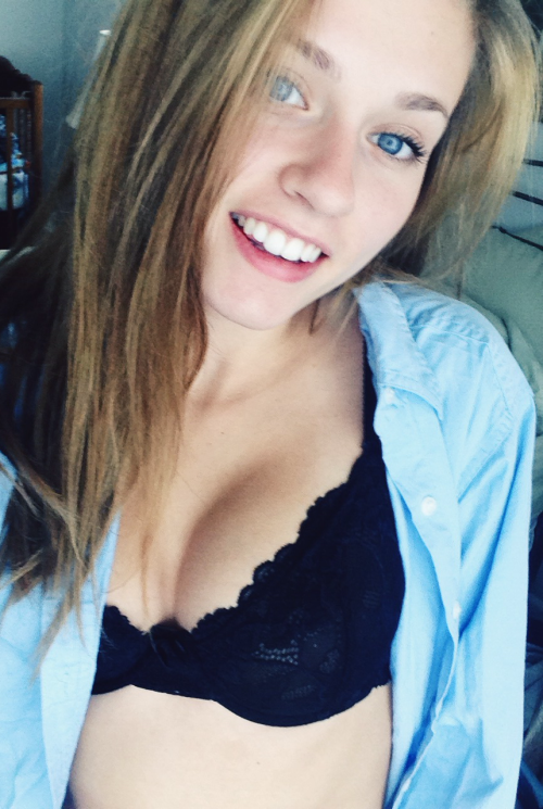 b-e-still:  life is too short to not wear cute bras