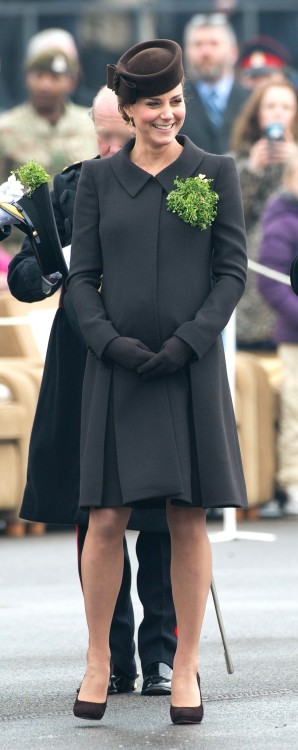 Once again, the Duchess leads by example…the very picture of Proper, traditional Femininitywi