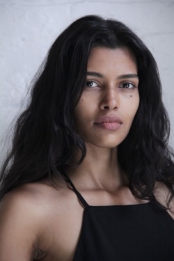 mangojuicequeen:  twiinpeaks:  Pooja Mor @ Elite  im so here for brown girl models!!!💕💕💕