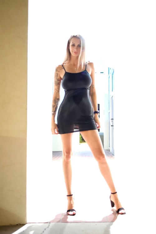 I Love Seeing My Wife In Tight Dresses! I Love Other Men Seeing Her Too!