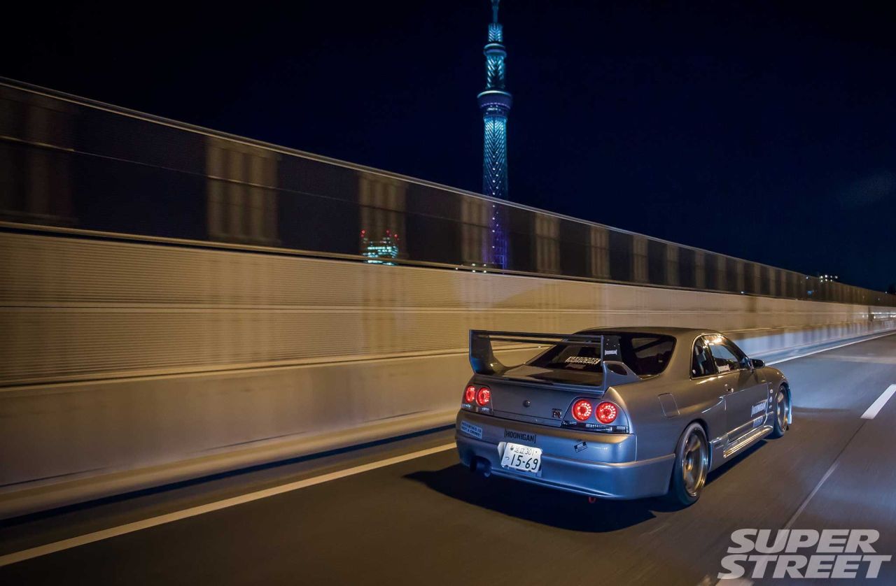 upyourexhaust:  Oval Auto R33 Nissan Skyline - Highway to HooningPhotos via SuperStreet