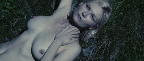 Sex nudecelebsblog:  Kirsten Dunst Nude  pictures