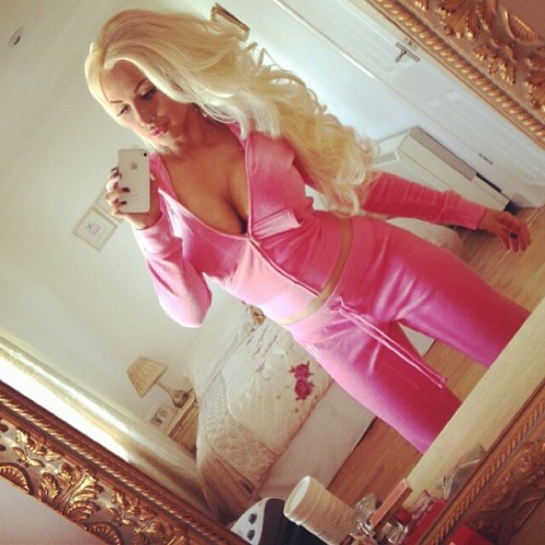 amateur-implant-pics:  @hollydeacon