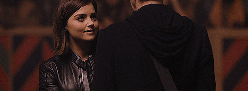 dr-who-forever:enigmaticwho:Clara : Okay. And we’re doing hugging now, too. I can’t keep up.mad man 