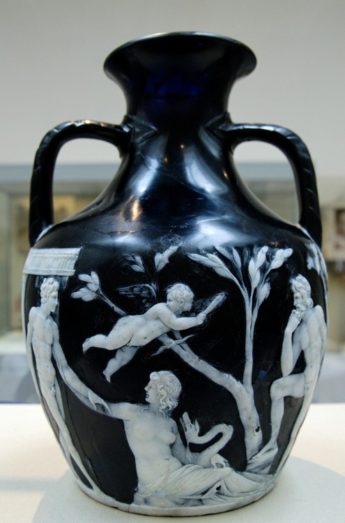 romegreeceart:Portland Vase* Roman* cameo glass* 1st quarter of the 1st century CE* height: 25 cm* p