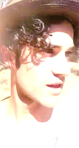 darrenishedwig:  x 