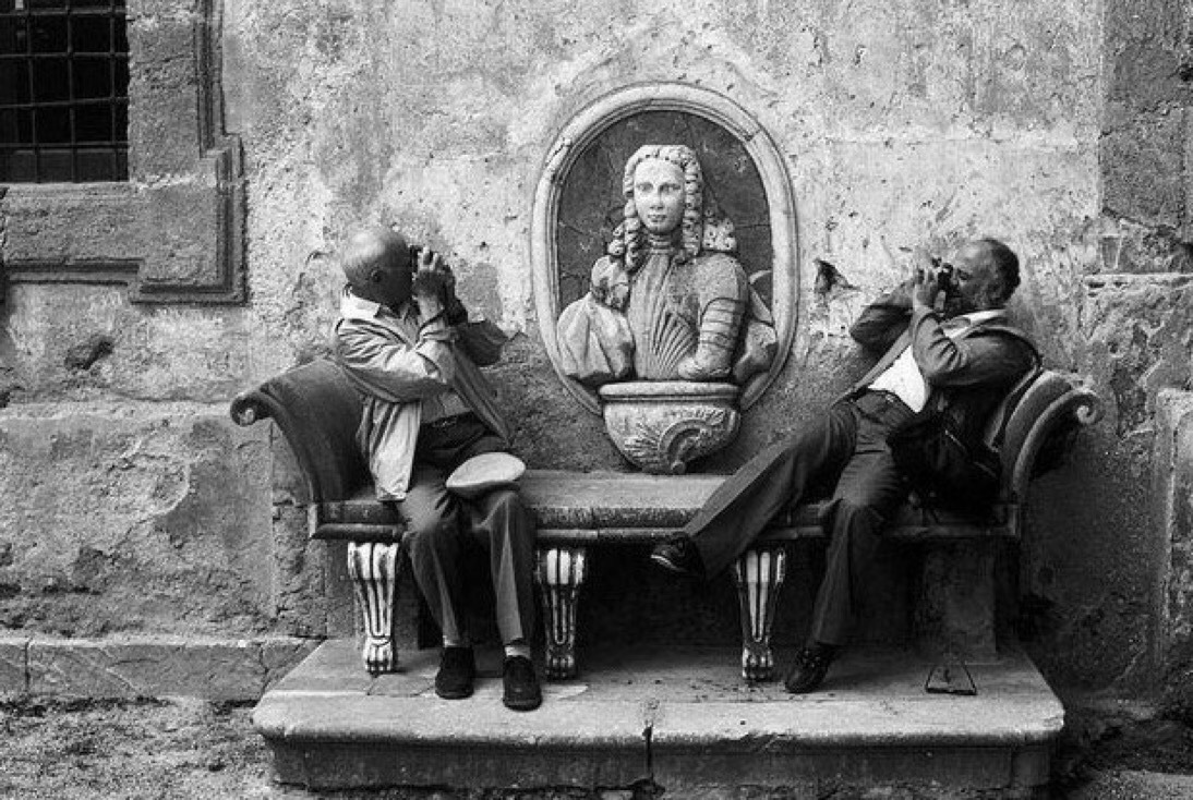 undesordredelicieux: Cartier-Bresson,  Ferdinando Scianna  Sicile Martine Franck