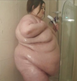 porcelainbbw:  Me!!! 